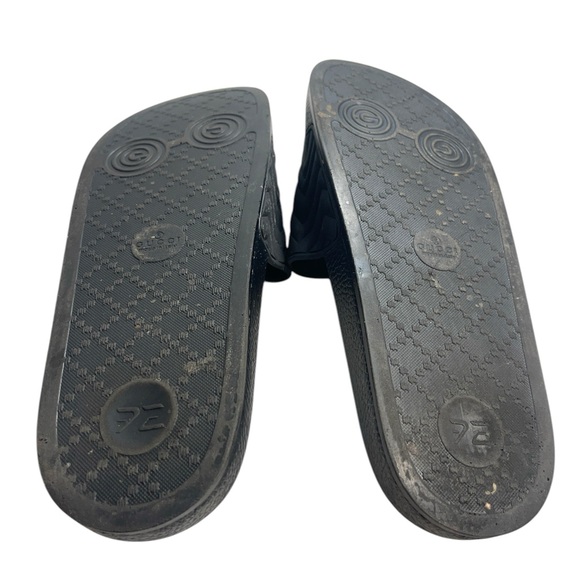 GUCCI Double G Matelassé Slide Sandals in Black / US Men’s 5.5 / Women’s 9 main image 4